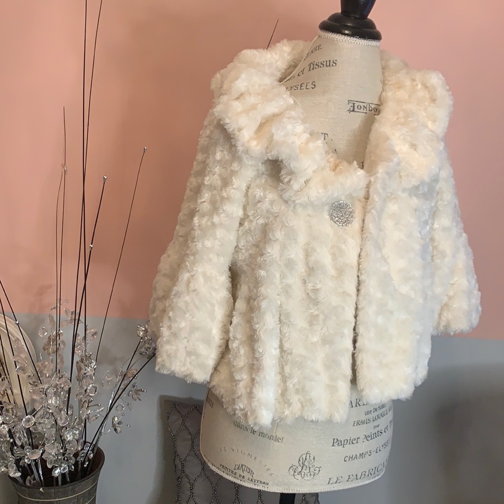 Beautiful / Comfortable Stylish Jacket! - image 1